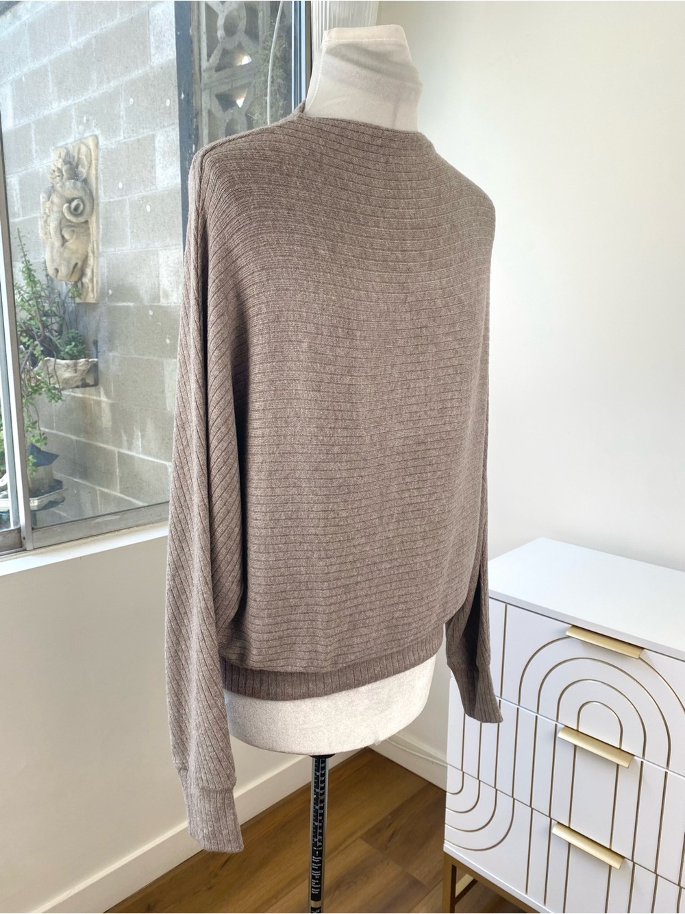 Madewell Mockneck Dolman Sleeve Viscose Ribbed Top in Stone, Size XL NWT - Picture 4 of 9